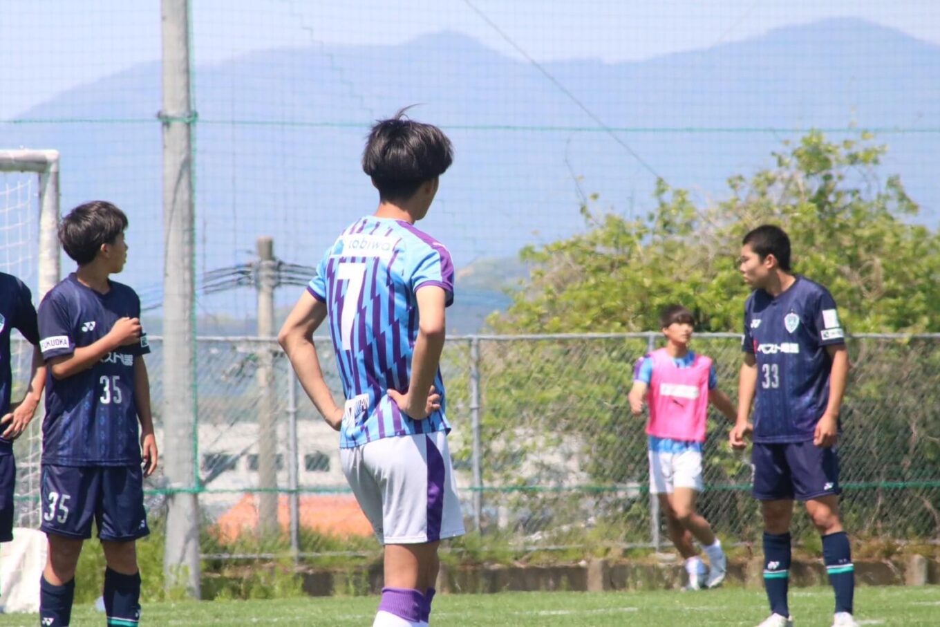 飯塚高校サッカー部　ジャージ 飯塚高校人工芝Gでプリンスリーグ+球蹴男児開催【飯塚高校